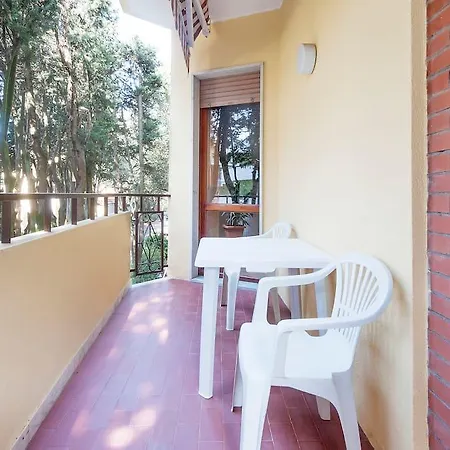Zona Tranquilla Apartament Marina Di Carrara